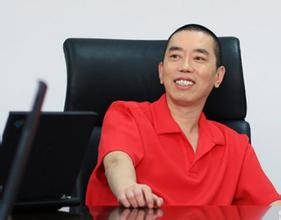 欠下2亿巨额赌债的他，10年后却靠9亿用户赚到500亿