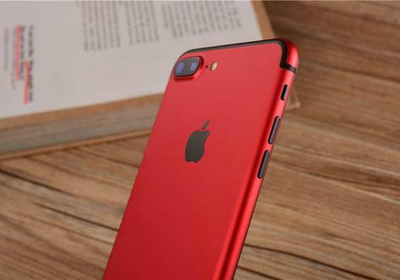 红色iPhone7虽然刷屏了，但是没有几个人知道它背后的故事！