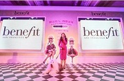 贝玲妃、伊蒂之屋等国际大牌，关停线下门店的背后，是国货新品牌的崛起！