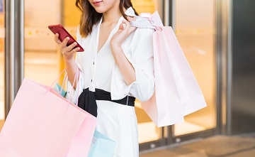 暂停直播？诈捐？国民品牌为何陷入泥潭...