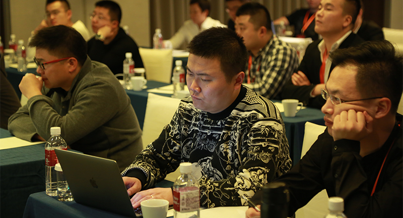 以友为师 金冠俱乐部一期共聚深圳